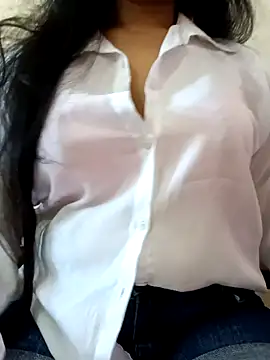 Rina777o online show from January 4, 2025, 10:05 am