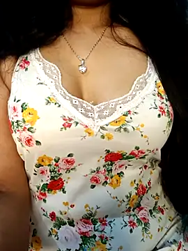 Snapshot of Rina777o chatting on December 21, 2025, 5:42 pm Rina777o online show from December 21, 2025, 5:42 pm