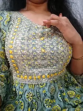 Snapshot of Rina777o chatting on February 8, 2026, 5:38 pm Rina777o online show from February 8, 2026, 5:38 pm