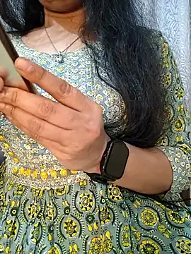 Snapshot of Rina777o chatting on February 12, 2026, 6:25 pm Rina777o online show from February 12, 2026, 6:25 pm