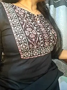 Rina777o online show from June 13, 2026, 4:49 pm