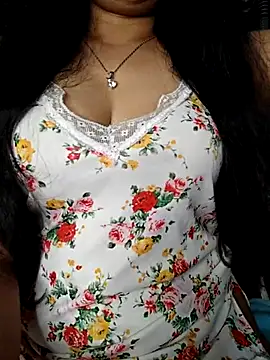 Rina777o online show from July 15, 2026, 5:40 pm
