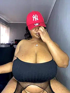 MayaPassion online show from October 20, 2025, 2:06 pm