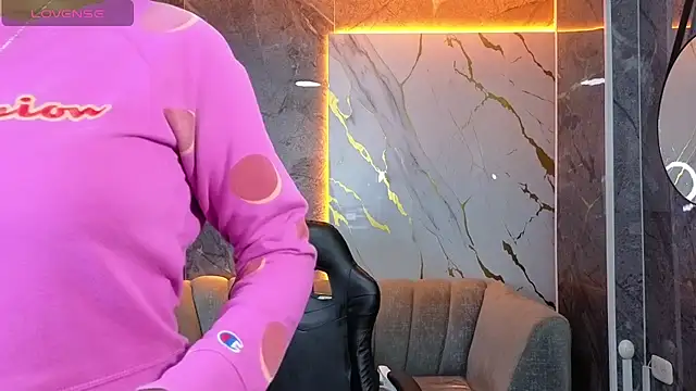 Violeth b online show from October 18, 2025, 12:50 pm