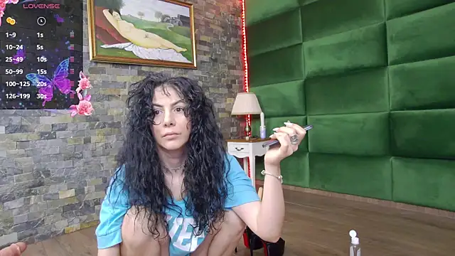 SelenSummer online show from April 10, 2026, 3:56 am