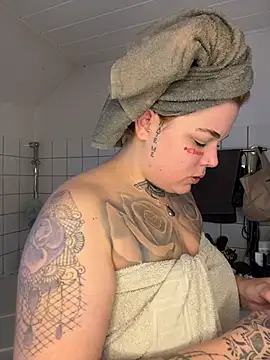 Snapshot of elina_may chatting on January 11, 2026, 8:08 am elina may online show from January 11, 2026, 8:08 am