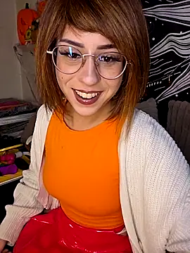 Snapshot of LisandreLaVenale chatting on October 6, 2025, 10:07 pm LisandreLaVenale online show from October 6, 2025, 10:07 pm