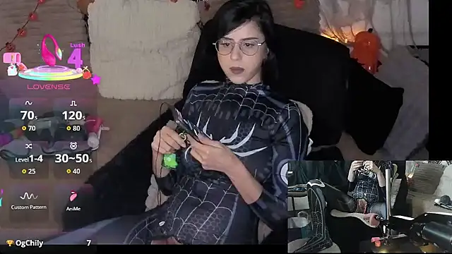 LisandreLaVenale online show from October 22, 2025, 10:31 pm