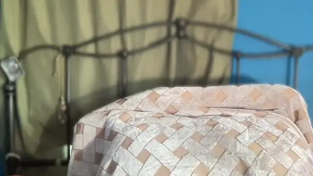 Snapshot of SkarlettRose96 chatting on October 16, 2025, 2:29 pm SkarlettRose96 online show from October 16, 2025, 2:29 pm