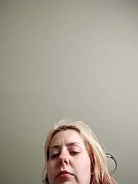 Snapshot of SkarlettRose96 chatting on February 11, 2026, 6:24 pm SkarlettRose96 online show from February 11, 2026, 6:24 pm