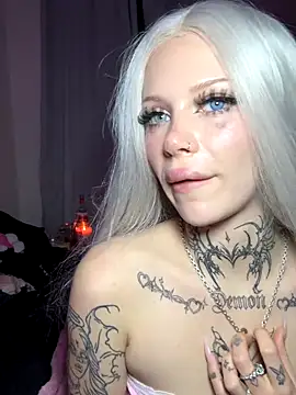 Snapshot of Julamayana chatting on November 6, 2025, 7:15 pm Julamayana online show from November 6, 2025, 7:15 pm