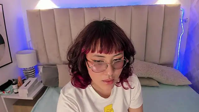 Snapshot of Haru_Bonny chatting on December 19, 2025, 8:16 pm Haru Bonny online show from December 19, 2025, 8:16 pm