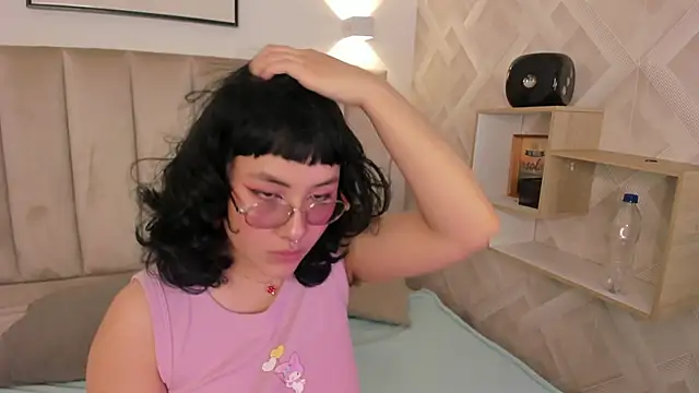 Snapshot of Haru_Bonny chatting on January 9, 2026, 7:26 pm Haru Bonny online show from January 9, 2026, 7:26 pm