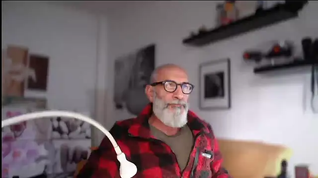 Snapshot of perro-de-katty chatting on November 17, 2025, 1:39 pm perro-de-katty online show from November 17, 2025, 1:39 pm