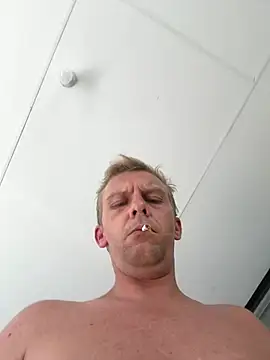 Snapshot of aus_guy93 chatting on February 21, 2026, 5:52 am aus guy93 online show from February 21, 2026, 5:52 am