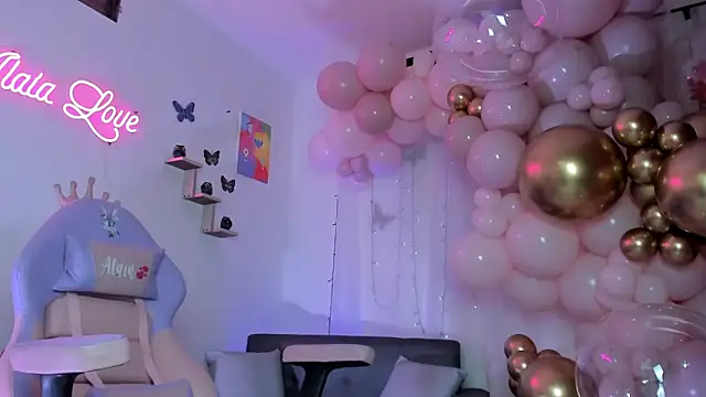 Alaia Love77 online show from February 5, 2025, 10:55 pm