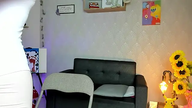 Alaia Love77 online show from April 16, 2026, 5:58 pm