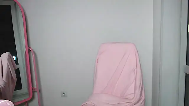 Snapshot of yourowngoddess chatting on January 16, 2025, 8:14 pm yourowngoddess online show from January 16, 2025, 8:14 pm