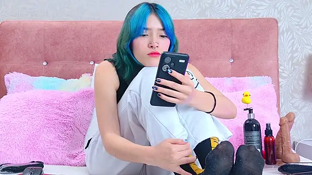 Snapshot of AlliciaKim chatting on September 24, 2025, 7:17 pm AlliciaKim online show from September 24, 2025, 7:17 pm