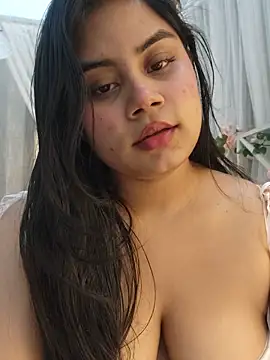 Snapshot of its_amesha chatting on December 2, 2024, 11:51 pm its amesha online show from December 2, 2024, 11:51 pm