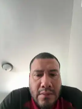 Snapshot of elamante03 chatting on April 16, 2026, 3:35 pm elamante03 online show from April 16, 2026, 3:35 pm