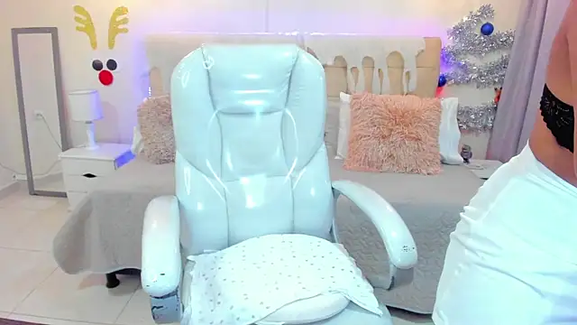 Snapshot of Redhot_chilipeppers chatting on January 7, 2025, 9:25 pm Redhot chilipeppers online show from January 7, 2025, 9:25 pm