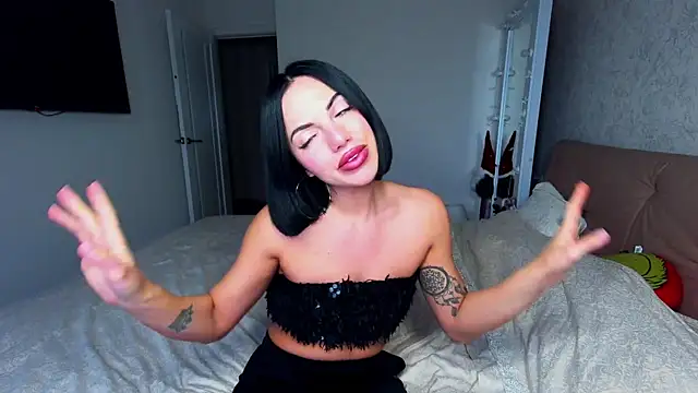 Snapshot of AddictedSabi chatting on December 22, 2025, 1:19 pm AddictedSabi online show from December 22, 2025, 1:19 pm