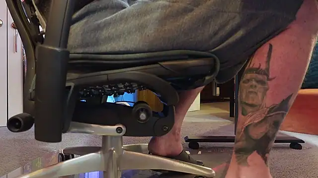 fillingyourthroat2 online show from January 25, 2025, 12:47 pm