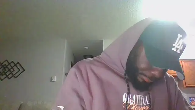 Stayinalive1992 online show from October 28, 2025, 1:09 am