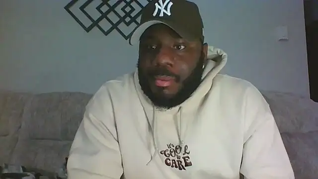 Snapshot of Stayinalive1992 chatting on January 9, 2026, 4:37 am Stayinalive1992 online show from January 9, 2026, 4:37 am