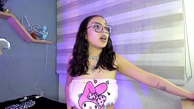 Snapshot of Liittleluaa_ chatting on January 21, 2025, 2:59 pm Liittleluaa online show from January 21, 2025, 2:59 pm
