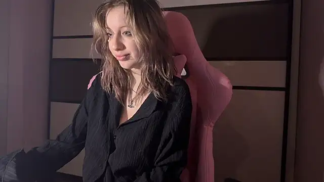 Snapshot of moundliicht1 chatting on January 8, 2026, 8:11 pm moundliicht1 online show from January 8, 2026, 8:11 pm