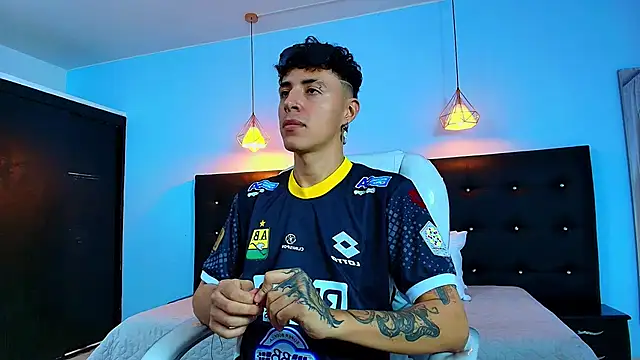 Lobo 17  online show from February 8, 2025, 7:15 am