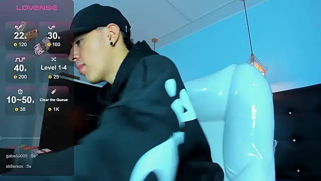 Lobo 17  online show from November 29, 2025, 3:42 am