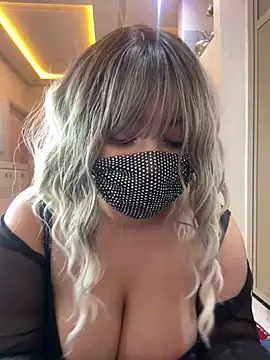 belquiis online show from January 3, 2025, 5:06 am