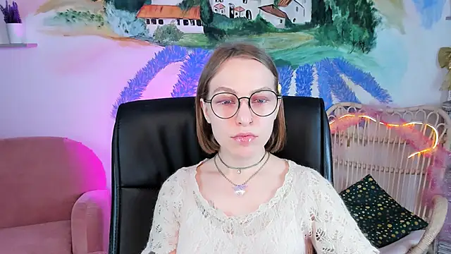 Snapshot of AphexQueen chatting on December 24, 2024, 12:11 pm AphexQueen online show from December 24, 2024, 12:11 pm