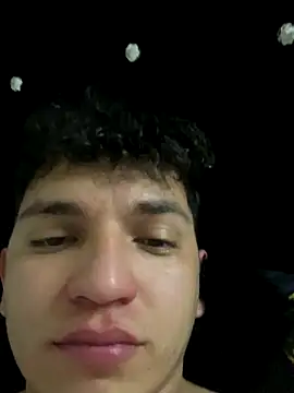 Snapshot of Danielbluestar chatting on September 17, 2025, 5:42 am Danielbluestar online show from September 17, 2025, 5:42 am