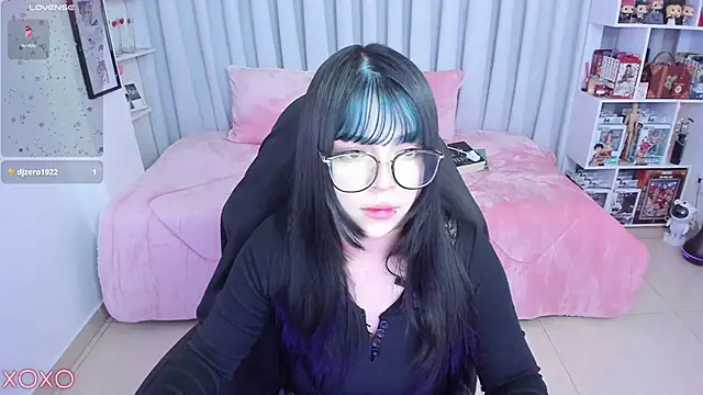 misshoneyxxx online show from June 2, 2026, 5:31 am