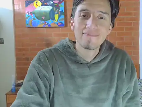 Snapshot of johan70sexy chatting on February 5, 2026, 2:38 am johan70sexy online show from February 5, 2026, 2:38 am