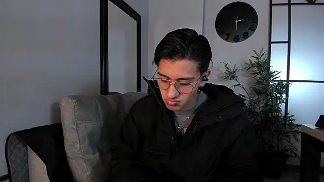 Andy Joy  online show from October 17, 2025, 10:29 am