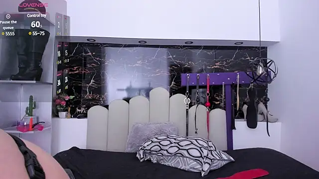 Kathia Armstrong online show from December 27, 2024, 4:10 pm