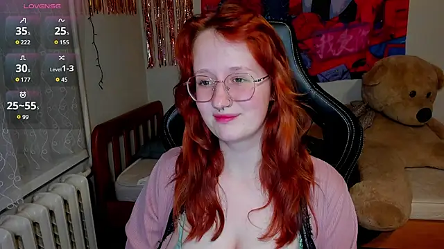 KrisTyBooBsin online show from February 7, 2026, 4:33 pm