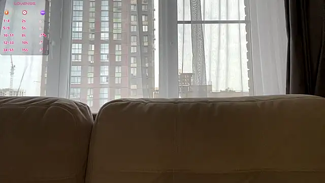 LindaFarmer online show from September 17, 2025, 4:25 am