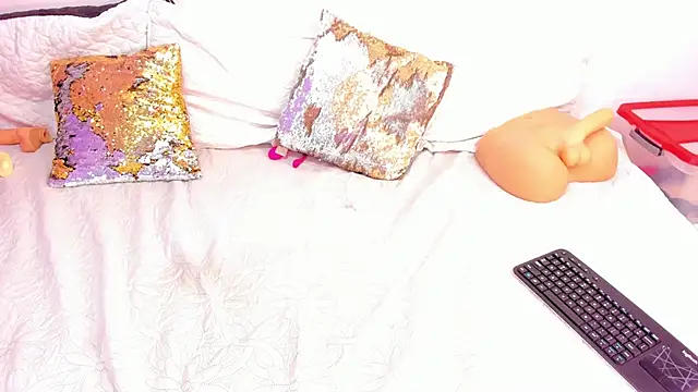 cookplleaser online show from January 7, 2026, 12:07 pm