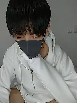 Snapshot of itsme_LEON chatting on December 22, 2024, 1:11 pm itsme LEON online show from December 22, 2024, 1:11 pm