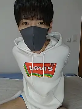 Snapshot of itsme_LEON chatting on December 27, 2024, 1:28 pm itsme LEON online show from December 27, 2024, 1:28 pm