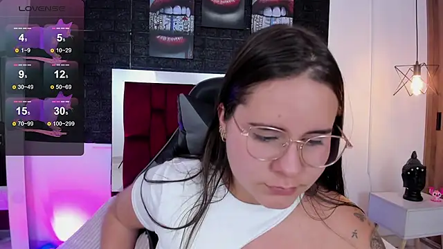 Snapshot of April1_sc chatting on February 4, 2025, 4:39 pm April1 sc online show from February 4, 2025, 4:39 pm