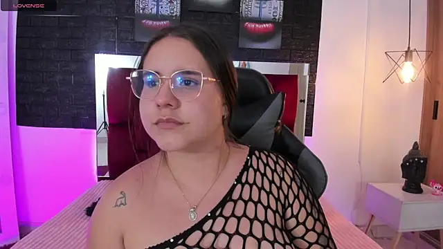 Snapshot of April1_sc chatting on February 17, 2025, 4:48 pm April1 sc online show from February 17, 2025, 4:48 pm