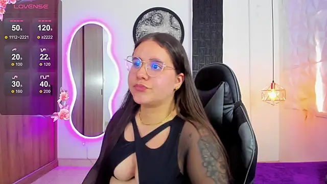 Snapshot of April1_sc chatting on November 19, 2025, 8:20 pm April1 sc online show from November 19, 2025, 8:20 pm