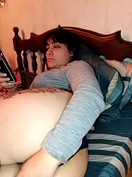 agustina 0o online show from June 24, 2026, 3:49 am